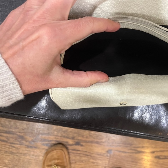 Authentic Gucci Wallet - Picture 2 of 9